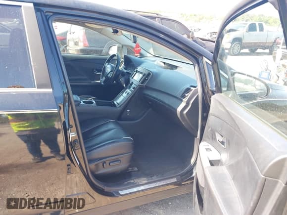 ✅ 2013 Toyota Venza LE • VIN: 4T3BK3BB3DU092208 • Lot: 42135724. Listed on IAAI with 154,047 mi. Free auction sales archive from the USA and detailed vehicle history report at DreamBid. Image 5.