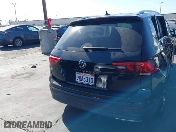 ✅ 2023 Volkswagen Tiguan SE • VIN: 3VVNB7AX2PM036365 • Lot: 43104399. Listed on IAAI with 47,443 mi. Free auction sales archive from the USA and detailed vehicle history report at DreamBid. Image 16.