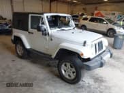 ✅ 2015 Jeep Wrangler Sahara • VIN: 1C4AJWBG7FL648621 • Лот: 42439781. Опубликован ранее на IAAI с пробегом 107 148 миль. Бесплатный доступ к архиву аукционных продаж из США и подробный отчёт об истории автомобиля на DreamBid. Изображение 1.