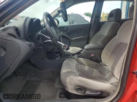 ✅ 2003 Pontiac Grand Am GT • VIN: 1G2NW52E13C318355 • Lot: 63562185. Wystawiony na Copart z przebiegiem 253 369 mil. Bezpłatny archiwum sprzedaży aukcyjnych z USA i szczegółowy raport historii pojazdu na DreamBid. Zdjęcie 7.