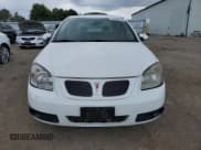 ✅ 2008 Pontiac G5 • VIN: 1G2AL55F287302869 • Lot: 74740784. Wystawiony na Copart z przebiegiem 152 483 mil. Bezpłatny archiwum sprzedaży aukcyjnych z USA i szczegółowy raport historii pojazdu na DreamBid. Zdjęcie 5.