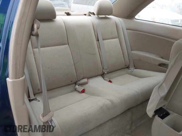 ✅ 2003 Honda Civic LX • VIN: 1HGEM22573L057105 • Lot: 43785911. Wystawiony na IAAI z przebiegiem 66 189 mil. Bezpłatny archiwum sprzedaży aukcyjnych z USA i szczegółowy raport historii pojazdu na DreamBid. Zdjęcie 8.