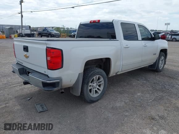 ✅ 2018 Chevrolet Silverado 1500 LT • VIN: 3GCPCREHXJG339211 • Лот: 42553890. Опубликован ранее на IAAI с пробегом 124 513 миль. Бесплатный доступ к архиву аукционных продаж из США и подробный отчёт об истории автомобиля на DreamBid. Изображение 4.
