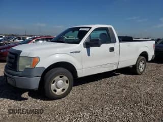 ✅ 2009 Ford F-150 XL • VIN: 1FTPF12V09KB57606 • Лот: 46650715. Опубликован ранее на Copart с пробегом 157 880 миль. Бесплатный доступ к архиву аукционных продаж из США и подробный отчёт об истории автомобиля на DreamBid. Изображение 1.