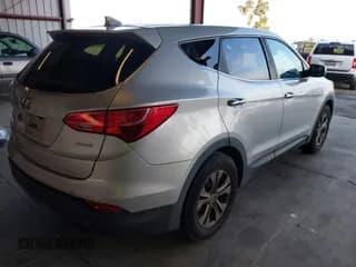 ✅ 2016 Hyundai Santa Fe • VIN: 5XYZT3LB7GG317744 • Лот: 43257992. Опубликован ранее на IAAI с пробегом 175 687 миль. Бесплатный доступ к архиву аукционных продаж из США и подробный отчёт об истории автомобиля на DreamBid. Изображение 4.