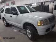 ✅ 2004 Ford Explorer XLT • VIN: 1FMZU73K24ZB08084 • Lot: 43824553. Wystawiony na IAAI z przebiegiem Nie podano. Bezpłatny archiwum sprzedaży aukcyjnych z USA i szczegółowy raport historii pojazdu na DreamBid. Zdjęcie 1.