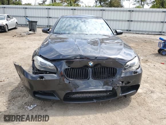 ✅ 2013 BMW M5 • VIN: WBSFV9C50DD096291 • Lot: 69560444. Listed on Copart with 85,723 mi. Free auction sales archive from the USA and detailed vehicle history report at DreamBid. Image 5.