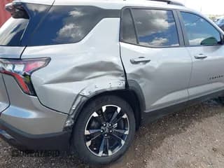 ✅ 2025 Chevrolet Equinox FWD RS • VIN: 3GNAXLEG7SL210194 • Lot: 42597446. Wystawiony na IAAI z przebiegiem 10 519 mil. Bezpłatny archiwum sprzedaży aukcyjnych z USA i szczegółowy raport historii pojazdu na DreamBid. Zdjęcie 6.