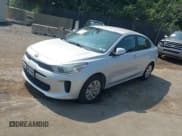 ✅ 2018 Kia Rio LX • VIN: 3KPA24ABXJE077358 • Lot: 42781638. Wystawiony na IAAI z przebiegiem 92 690 mil. Bezpłatny archiwum sprzedaży aukcyjnych z USA i szczegółowy raport historii pojazdu na DreamBid. Zdjęcie 2.