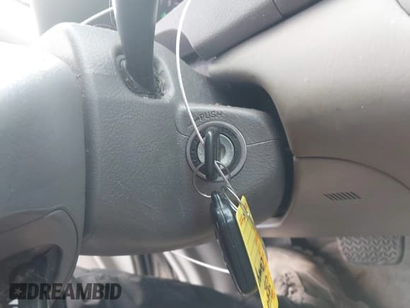 ✅ 2005 Toyota Camry LE • VIN: 4T1BE32K95U975375 • Lot: 43641699. Listed on IAAI with 129,132 mi. Free auction sales archive from the USA and detailed vehicle history report at DreamBid. Image 11.