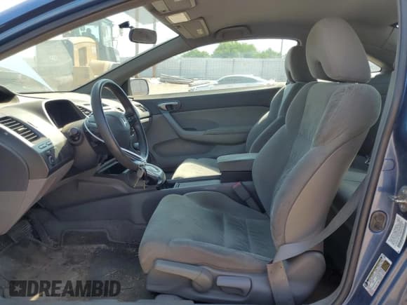✅ 2008 Honda Civic LX • VIN: 2HGFG12678H531654 • Lot: 58064535. Listed on Copart with 111,032 mi. Free auction sales archive from the USA and detailed vehicle history report at DreamBid. Image 7.