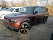 ✅ 2023 Land Rover Defender X-Dynamic SE • VIN: SALE2FEUXP2203144 • Lot: 82884024. Wystawiony na Copart z przebiegiem Nie podano. Bezpłatny archiwum sprzedaży aukcyjnych z USA i szczegółowy raport historii pojazdu na DreamBid. Zdjęcie 1.