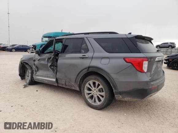 ✅ 2021 Ford Explorer XLT • VIN: 1FMSK7DH2MGC39148 • Lot: 44561415. Wystawiony na Copart z przebiegiem Nie podano. Bezpłatny archiwum sprzedaży aukcyjnych z USA i szczegółowy raport historii pojazdu na DreamBid. Zdjęcie 2.