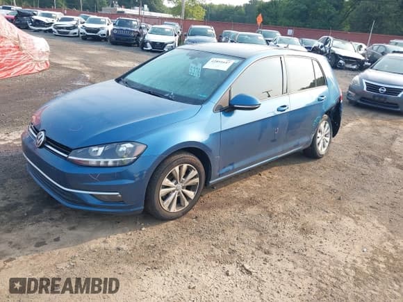 ✅ 2018 Volkswagen Golf S • VIN: 3VWG17AU9JM281281 • Lot: 42891647. Wystawiony na IAAI z przebiegiem 103 278 mil. Bezpłatny archiwum sprzedaży aukcyjnych z USA i szczegółowy raport historii pojazdu na DreamBid. Zdjęcie 18.
