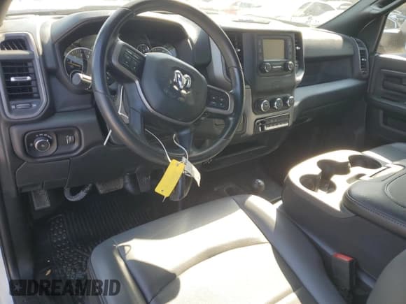 ✅ 2022 Ram 2500 Tradesman • VIN: 3C6MR5AJ9NG272763 • Лот: 71840645. Опубликован ранее на Copart с пробегом 6 137 миль. Бесплатный доступ к архиву аукционных продаж из США и подробный отчёт об истории автомобиля на DreamBid. Изображение 8.