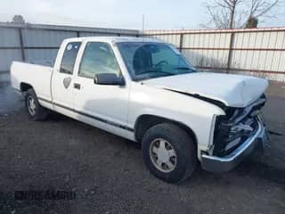 1997 GMC Sierra 1500 с VIN 2GTEC19R8V1561126, выставлен на аукционе IAAI как лот 41456149 с пробегом 240 605 миль миль и . История ставок и продаж доступна на DreamBid. Изображение 1.