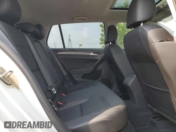 ✅ 2021 Volkswagen Golf TSI • VIN: 3VWG57AU6MM001552 • Lot: 67541175. Wystawiony na Copart z przebiegiem 85 822 mil. Bezpłatny archiwum sprzedaży aukcyjnych z USA i szczegółowy raport historii pojazdu na DreamBid. Zdjęcie 10.