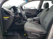 ✅ 2017 Hyundai Santa Fe 2.4L • VIN: 5XYZT3LB6HG486185 • Лот: 70455354. Опубликован ранее на Copart с пробегом 111 906 миль. Бесплатный доступ к архиву аукционных продаж из США и подробный отчёт об истории автомобиля на DreamBid. Изображение 7.