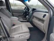 ✅ 2009 Honda Pilot EX-L • VIN: 5FNYF38669B008971 • Lot: 41959372. Listed on IAAI with 233,425 mi. Free auction sales archive from the USA and detailed vehicle history report at DreamBid. Image 5.