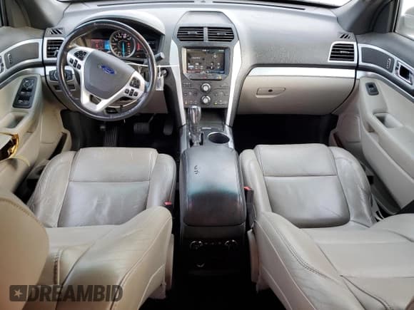 ✅ 2011 Ford Explorer XLT • VIN: 1FMHK8D87BGA78745 • Лот: 89697315. Опубликован ранее на Copart с пробегом 267 680 миль. Бесплатный доступ к архиву аукционных продаж из США и подробный отчёт об истории автомобиля на DreamBid. Изображение 8.