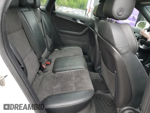 ✅ 2012 Audi A3 Premium Plus • VIN: WAUMFAFM3CA029052 • Лот: 55106985. Опубликован ранее на Copart с пробегом 121 802 миль. Бесплатный доступ к архиву аукционных продаж из США и подробный отчёт об истории автомобиля на DreamBid. Изображение 10.