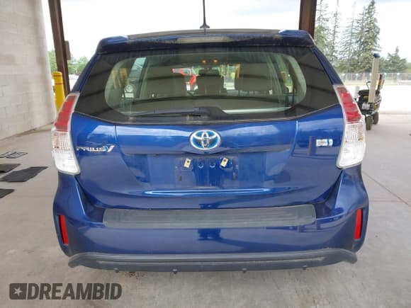 ✅ 2015 Toyota Prius Two • VIN: JTDZN3EU6FJ036865 • Lot: 42215198. Listed on IAAI with 50,330 mi. Free auction sales archive from the USA and detailed vehicle history report at DreamBid. Image 16.