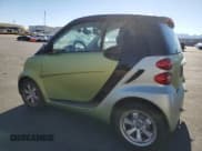 ✅ 2012 Smart fortwo Pure • VIN: WMEEJ3BA8CK532228 • Lot: 69497335. Wystawiony na Copart z przebiegiem 119 122 mil. Bezpłatny archiwum sprzedaży aukcyjnych z USA i szczegółowy raport historii pojazdu na DreamBid. Zdjęcie 2.