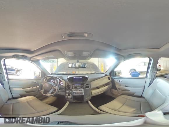 ✅ 2014 Honda Pilot EX-L • VIN: 5FNYF4H55EB052855 • Lot: 92125045. Listed on Copart with 150,953 mi. Free auction sales archive from the USA and detailed vehicle history report at DreamBid. Image 16.