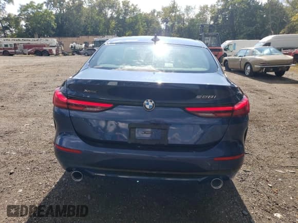 ✅ 2024 BMW 2 Series 228i xDrive • VIN: WBA73AK0XR7R38274 • Lot: 84587315. Wystawiony na Copart z przebiegiem 879 mil. Bezpłatny archiwum sprzedaży aukcyjnych z USA i szczegółowy raport historii pojazdu na DreamBid. Zdjęcie 6.