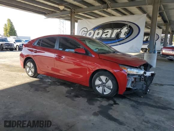 2022 Hyundai Ioniq Blue с VIN KMHC65LC8NU268014, выставлен на аукционе Copart как лот 82673775 с пробегом 82 395 миль миль и Списание • Salvage title. История ставок и продаж доступна на DreamBid. Изображение 4.