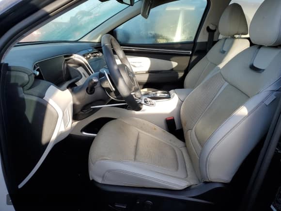 ✅ 2024 Hyundai Tucson Limited • VIN: 5NMJE3DE0RH400389 • Lot: 73637434. Wystawiony na Copart z przebiegiem Nie podano. Bezpłatny archiwum sprzedaży aukcyjnych z USA i szczegółowy raport historii pojazdu na DreamBid. Zdjęcie 7.