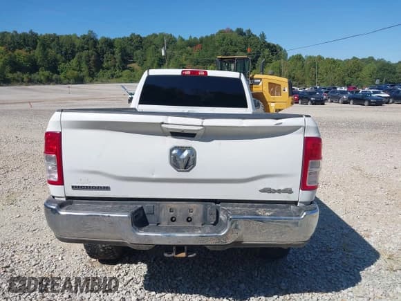 ✅ 2021 Ram 2500 Big Horn • VIN: 3C6UR5JL1MG627828 • Lot: 43159333. Wystawiony na IAAI z przebiegiem 81 343 mil. Bezpłatny archiwum sprzedaży aukcyjnych z USA i szczegółowy raport historii pojazdu na DreamBid. Zdjęcie 15.