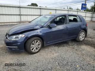 ✅ 2018 Volkswagen Golf S • VIN: 3VWB17AU2JM277261 • Lot: 80857965. Wystawiony na Copart z przebiegiem 45 927 mil. Bezpłatny archiwum sprzedaży aukcyjnych z USA i szczegółowy raport historii pojazdu na DreamBid. Zdjęcie 1.