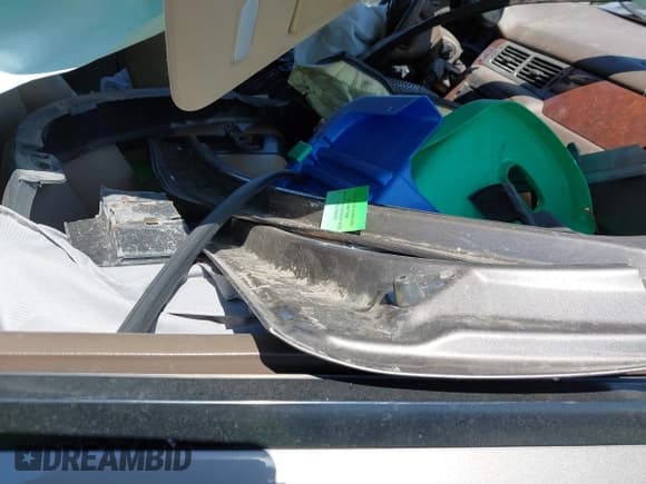 ✅ 2013 Chevrolet Tahoe LT • VIN: 1GNSKBE04DR333995 • Лот: 42688248. Опубликован ранее на IAAI с пробегом 202 577 миль. Бесплатный доступ к архиву аукционных продаж из США и подробный отчёт об истории автомобиля на DreamBid. Изображение 5.