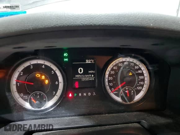 2019 Ram 1500 Express z VIN 1C6RR7FT8KS629785, wystawiony jako Copart lot #81581595 z przebiegiem 120 204 mil mil oraz Szkoda całkowita • Salvage title. Historia ofert i sprzedaży dostępna na DreamBid. Obrazek 9.