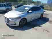 2017 Hyundai Elantra SE z VIN 5NPD74LF2HH196932, wystawiony jako IAAI lot #43449686 z przebiegiem 120 567 mil mil oraz . Historia ofert i sprzedaży dostępna na DreamBid. Obrazek 2.