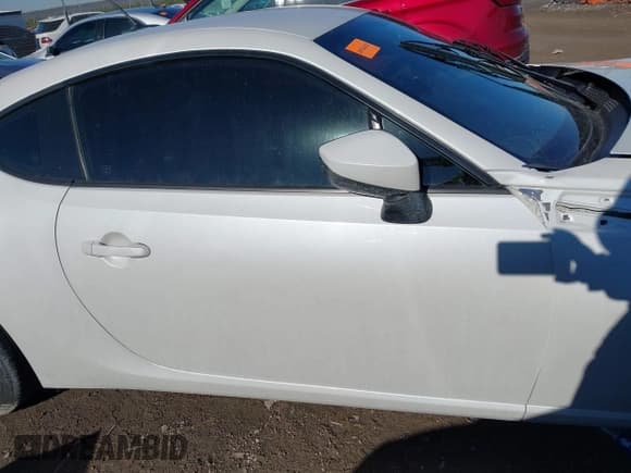 ✅ 2013 Subaru BRZ Limited • VIN: JF1ZCAC18D1604653 • Lot: 41276046. Listed on IAAI with 123,679 mi. Free auction sales archive from the USA and detailed vehicle history report at DreamBid. Image 12.