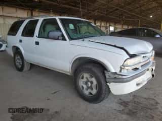 2003 Chevrolet Blazer LS z VIN 1GNDT13X93K150888, wystawiony jako Copart lot #73050684 z przebiegiem 169 836 mil mil oraz Szkoda całkowita • Salvage title. Historia ofert i sprzedaży dostępna na DreamBid. Obrazek 4.