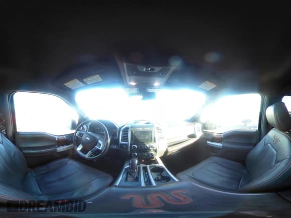 ✅ 2015 Ford F-150 XLT • VIN: 1FTEW1EF7FFC92338 • Lot: 41243701. Wystawiony na IAAI z przebiegiem 170 249 mil. Bezpłatny archiwum sprzedaży aukcyjnych z USA i szczegółowy raport historii pojazdu na DreamBid. Zdjęcie 18.