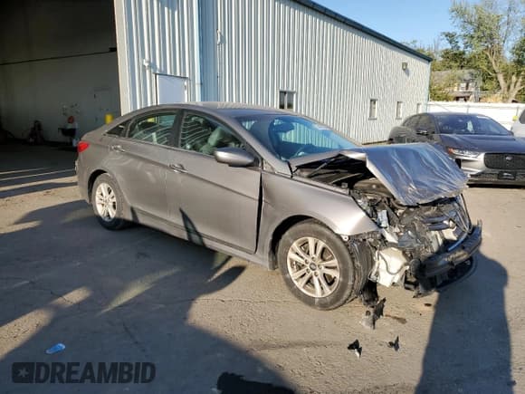 ✅ 2014 Hyundai Sonata GLS • VIN: 5NPEB4AC4EH885667 • Lot: 74478134. Listed on Copart with 161,759 mi. Free auction sales archive from the USA and detailed vehicle history report at DreamBid. Image 4.