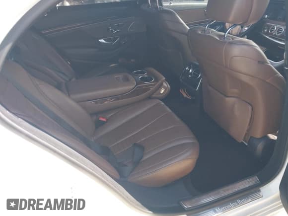 ✅ 2016 Mercedes-Benz S 550 • VIN: WDDUG8FBXGA210765 • Lot: 42966321. Wystawiony na IAAI z przebiegiem 93 831 mil. Bezpłatny archiwum sprzedaży aukcyjnych z USA i szczegółowy raport historii pojazdu na DreamBid. Zdjęcie 8.