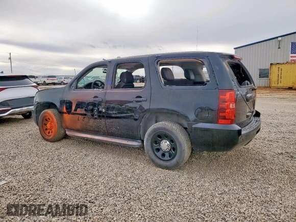 ✅ 2013 Chevrolet Tahoe Commercial • VIN: 1GNLC2E09DR267364 • Lot: 93137845. Wystawiony na Copart z przebiegiem 61 304 mil. Bezpłatny archiwum sprzedaży aukcyjnych z USA i szczegółowy raport historii pojazdu na DreamBid. Zdjęcie 2.