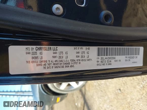 ✅ 2009 Dodge Challenger SE • VIN: 2B3LJ44V29H535946 • Lot: 41578134. Wystawiony na IAAI z przebiegiem 226 865 mil. Bezpłatny archiwum sprzedaży aukcyjnych z USA i szczegółowy raport historii pojazdu na DreamBid. Zdjęcie 9.