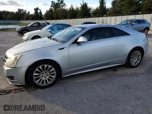 ✅ 2011 Cadillac CTS • VIN: 1G6DA1ED4B0133785 • Lot: 76066914. Listed on Copart with 137,328 mi. Free auction sales archive from the USA and detailed vehicle history report at DreamBid. Image 1.