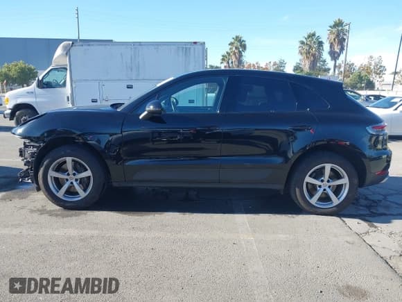 ✅ 2021 Porsche Macan • VIN: WP1AA2A57MLB01966 • Lot: 43521300. Wystawiony na IAAI z przebiegiem 59 380 mil. Bezpłatny archiwum sprzedaży aukcyjnych z USA i szczegółowy raport historii pojazdu na DreamBid. Zdjęcie 15.