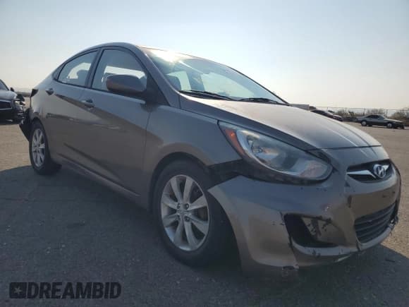 ✅ 2012 Hyundai Accent GLS • VIN: KMHCU4AE8CU115845 • Лот: 70266164. Опубликован ранее на Copart с пробегом 231 671 миль. Бесплатный доступ к архиву аукционных продаж из США и подробный отчёт об истории автомобиля на DreamBid. Изображение 4.