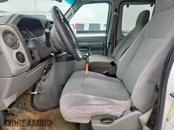 ✅ 2011 Ford Econoline Passenger XL • VIN: 1FBNE3BL8BDB03702 • Lot: 64030445. Listed on Copart with 218,635 mi. Free auction sales archive from the USA and detailed vehicle history report at DreamBid. Image 7.