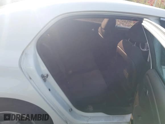 ✅ 2012 Chevrolet Malibu 1LT • VIN: 1G1ZC5EU2CF397499 • Lot: 43474063. Listed on IAAI with 77,360 mi. Free auction sales archive from the USA and detailed vehicle history report at DreamBid. Image 8.