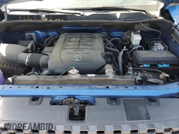 ✅ 2018 Toyota Tundra SR5 • VIN: 5TFDW5F13JX717899 • Лот: 81324005. Опубликован ранее на Copart с пробегом 102 109 миль. Бесплатный доступ к архиву аукционных продаж из США и подробный отчёт об истории автомобиля на DreamBid. Изображение 11.