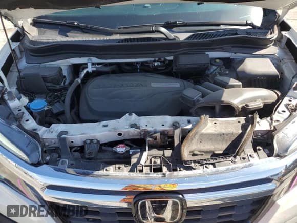 ✅ 2019 Honda Ridgeline RTL-E • VIN: 5FPYK3F76KB030165 • Lot: 85926505. Listed on Copart with 90,436 mi. Free auction sales archive from the USA and detailed vehicle history report at DreamBid. Image 11.